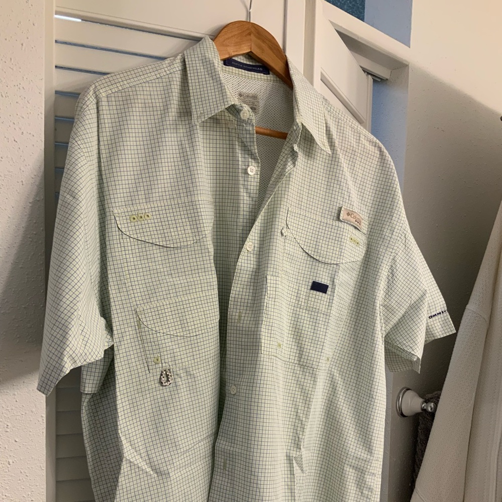 Columbia T shirt